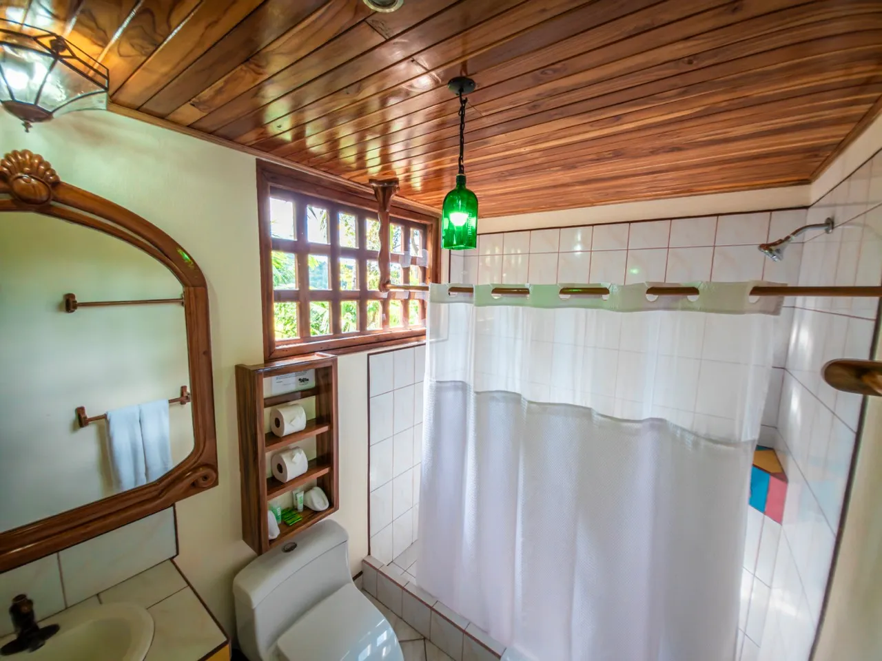 Gallery 252